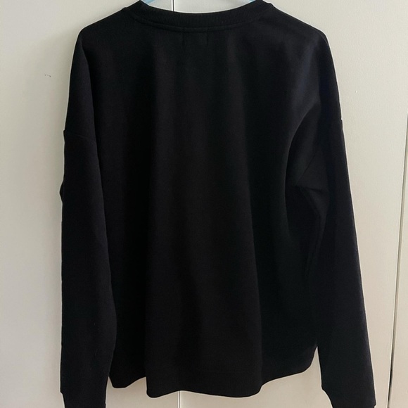 New Ardene Crewneck - Picture 2 of 4
